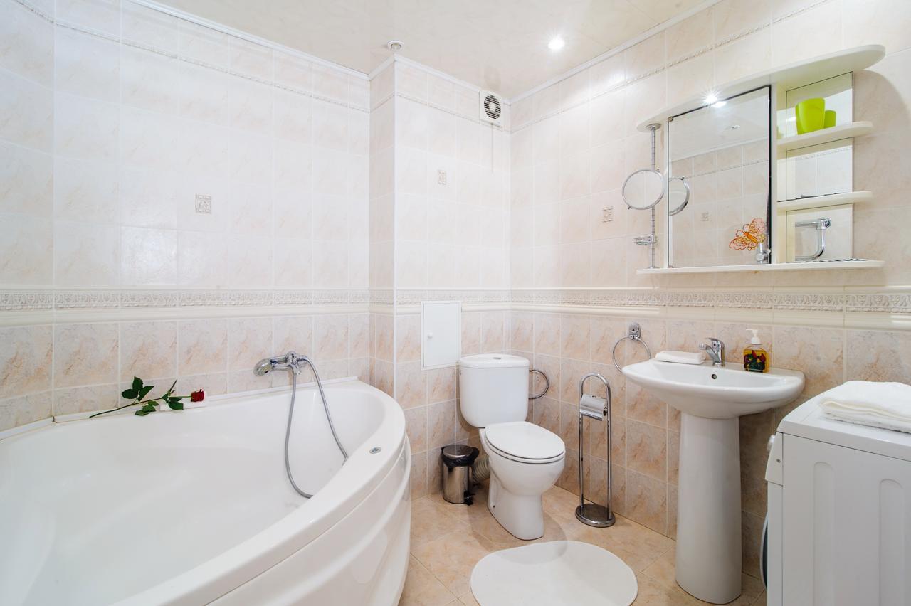 Rooms For Rent In The Mayakovskogo มินสก์ ภายนอก รูปภาพ
