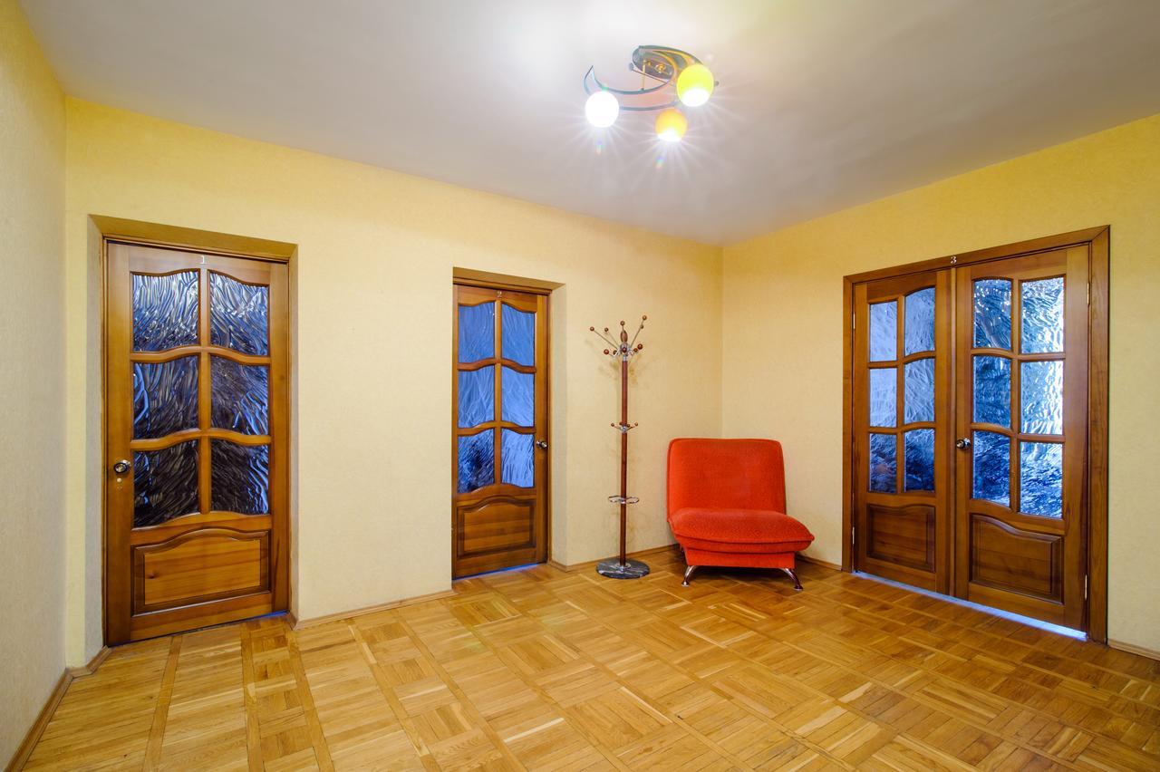 Rooms For Rent In The Mayakovskogo มินสก์ ภายนอก รูปภาพ